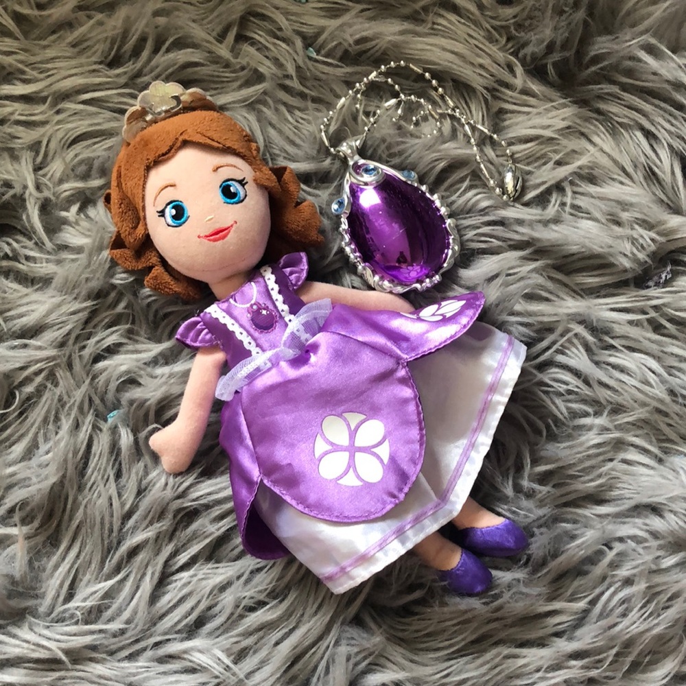 Sofia the first Disney doll and necklace bundle